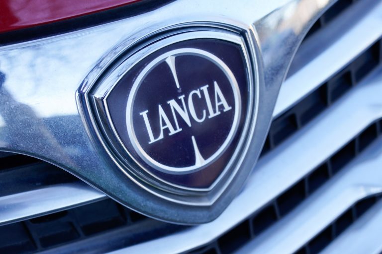 Mehr über den Artikel erfahren Der Lancia Ypsilon Elektro: Ein neues Kapitel für eine legendäre Marke
