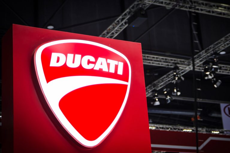 Mehr über den Artikel erfahren Vom Konzept zur Kreation: Ducatis Designprozess auf der Mailänder Designwoche enthüllt