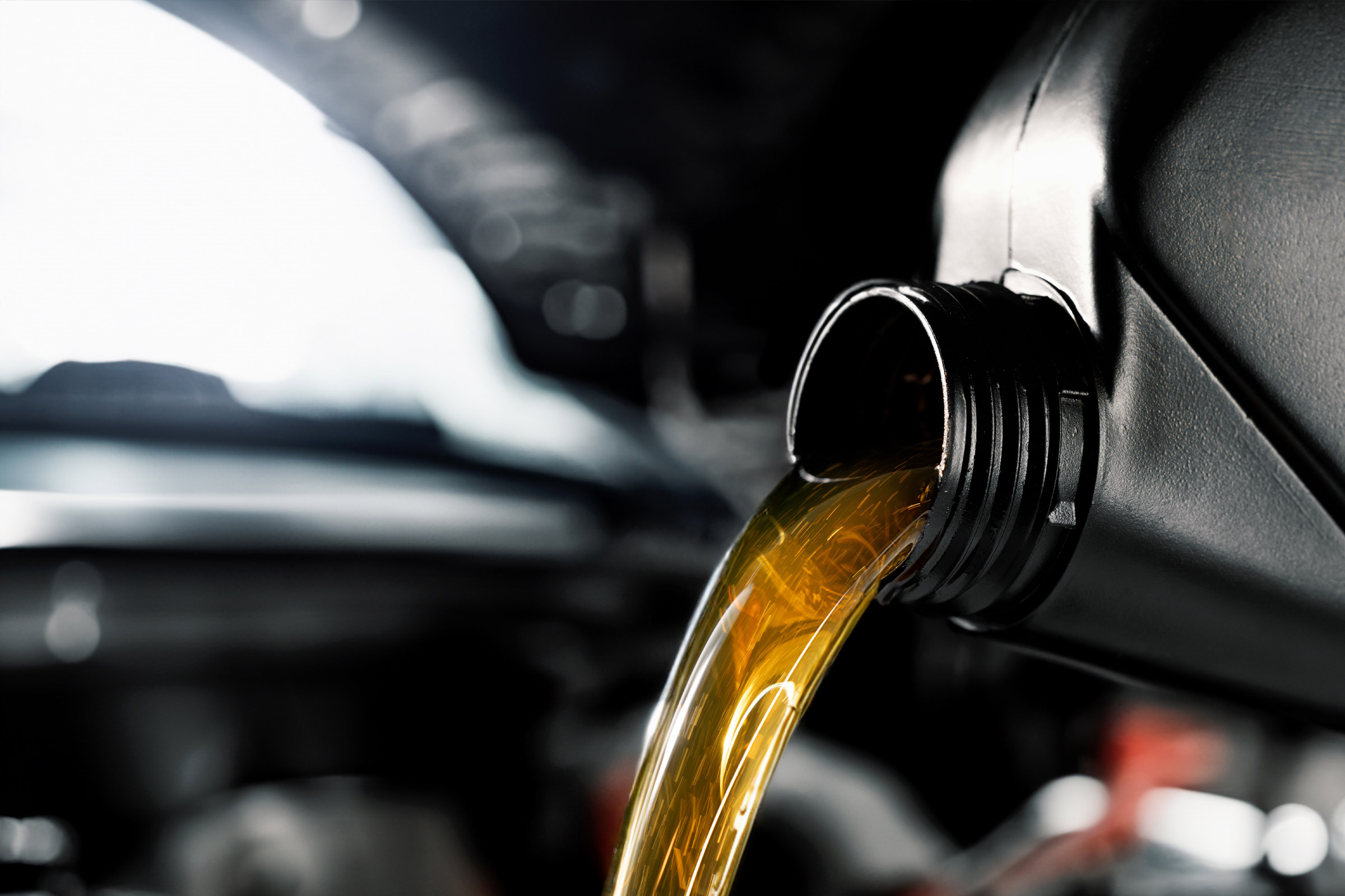 Optimale Pflege für Klassiker: Wählen Sie das richtige Oldtimer-Öl